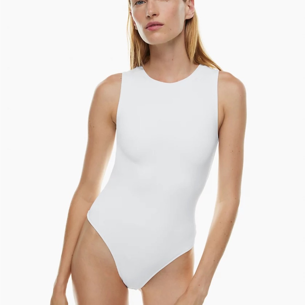 NWT Aritzia Contour Muscle Bodysuit, size XXS